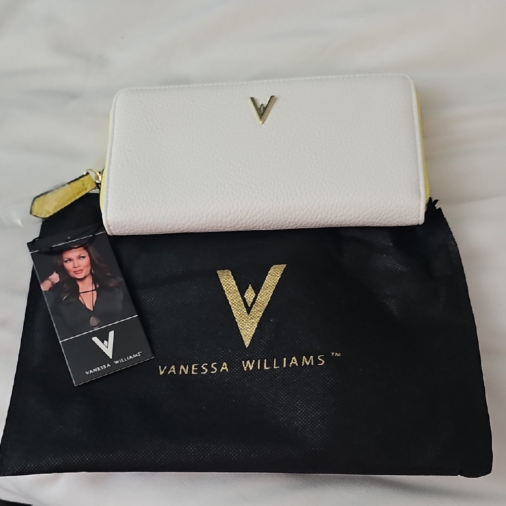 White Wallet